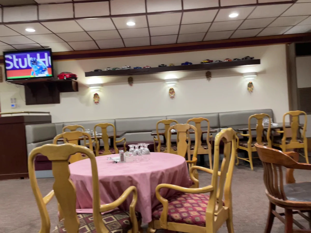 Vibe, Highway Host Restaurant
