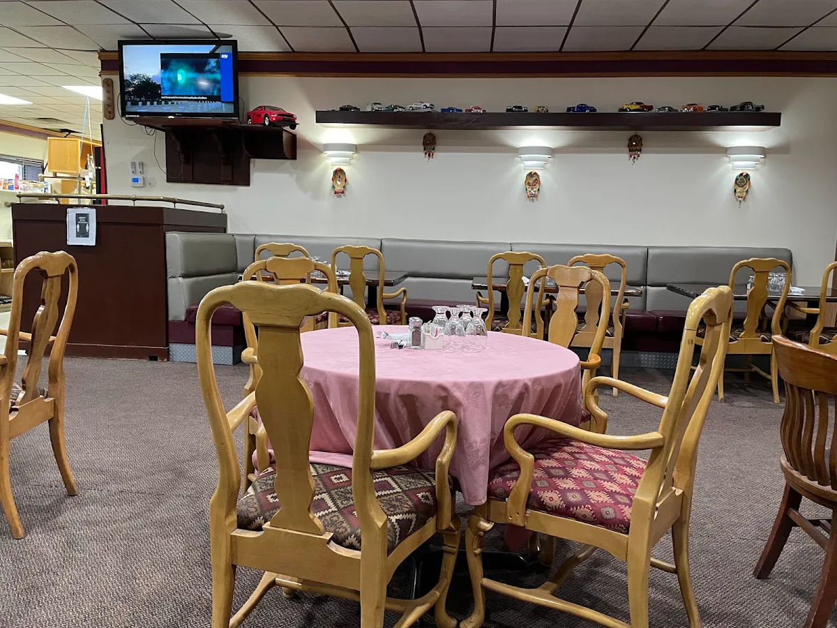 Vibe, Highway Host Restaurant