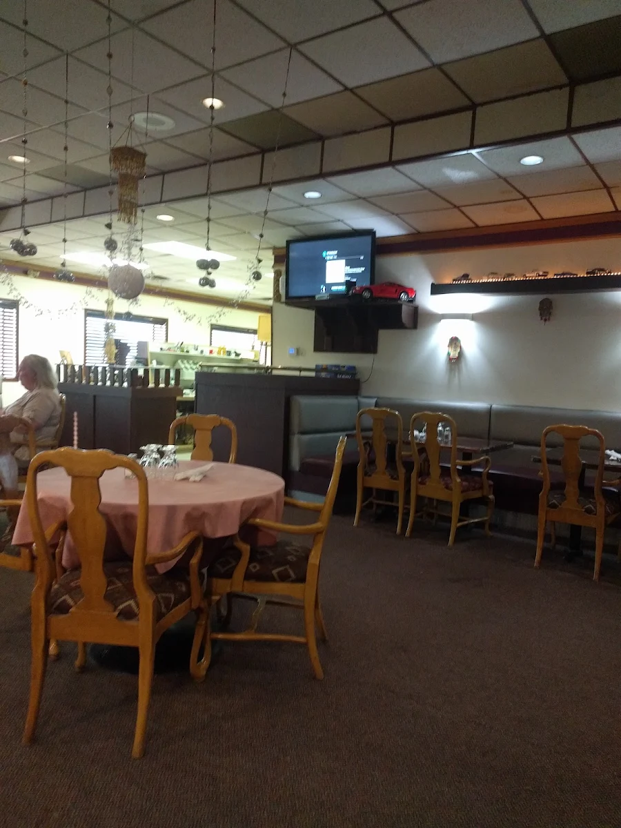 Vibe, Highway Host Restaurant