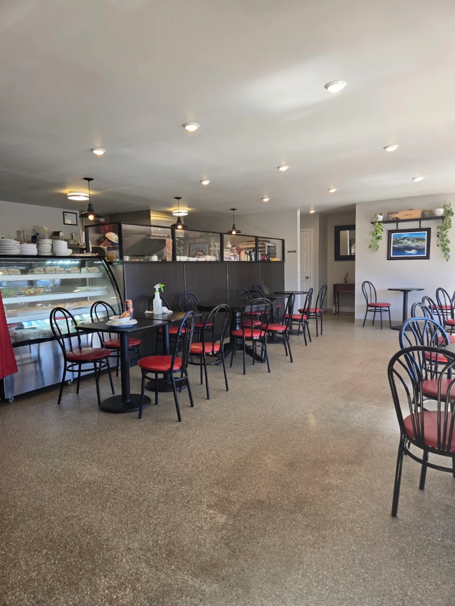 Vibe, Lorina's Restaurant