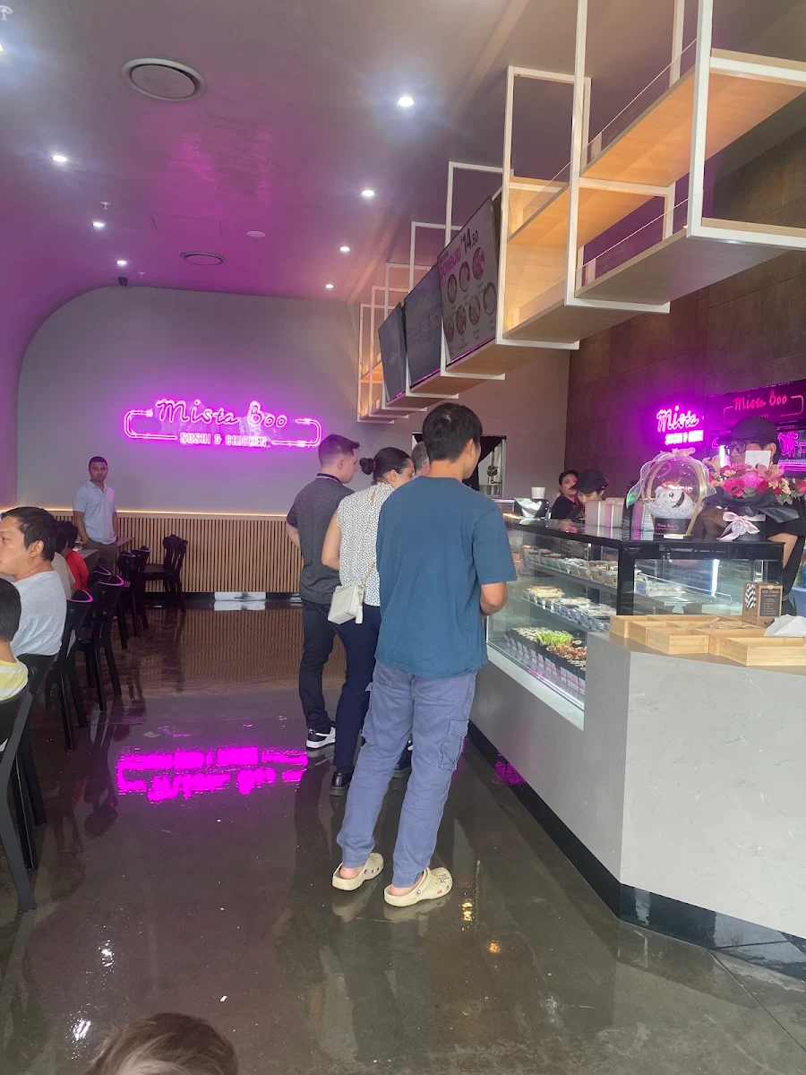 Vibe, MistaBoo Sushi & Chicken TA - Pallara