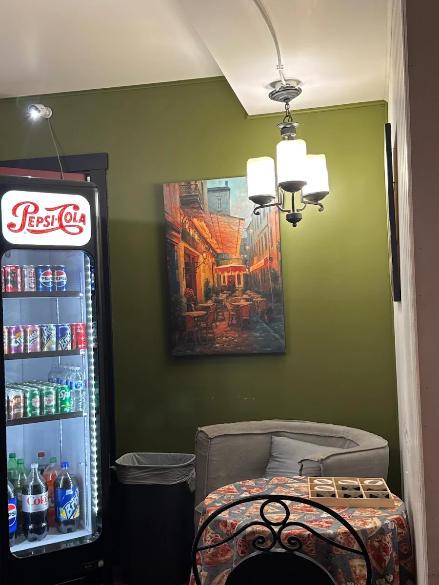Vibe, Little B's Pizzeria