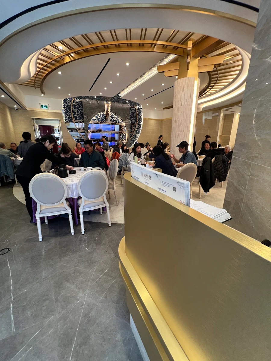 Vibe, Fortune Landing Seafood Cuisine