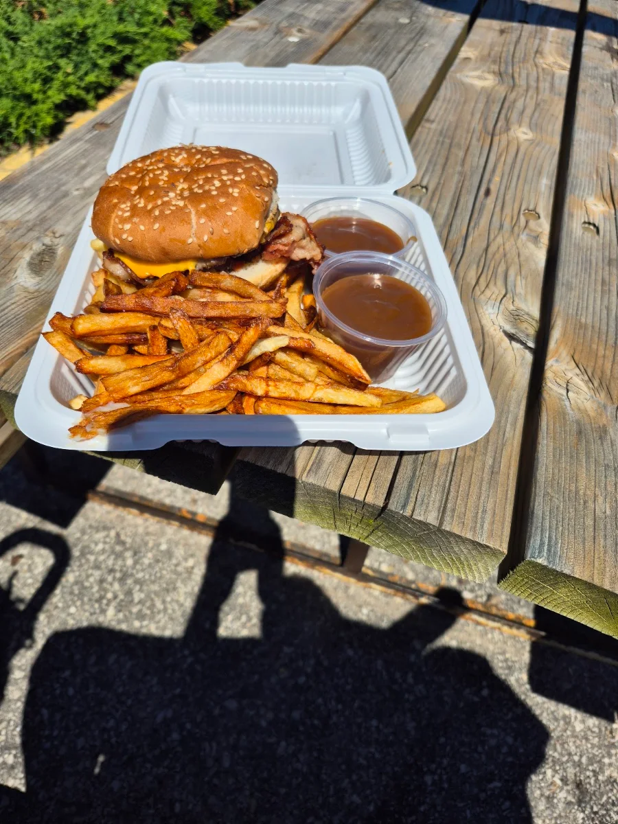 Food & drink, Badger's Den