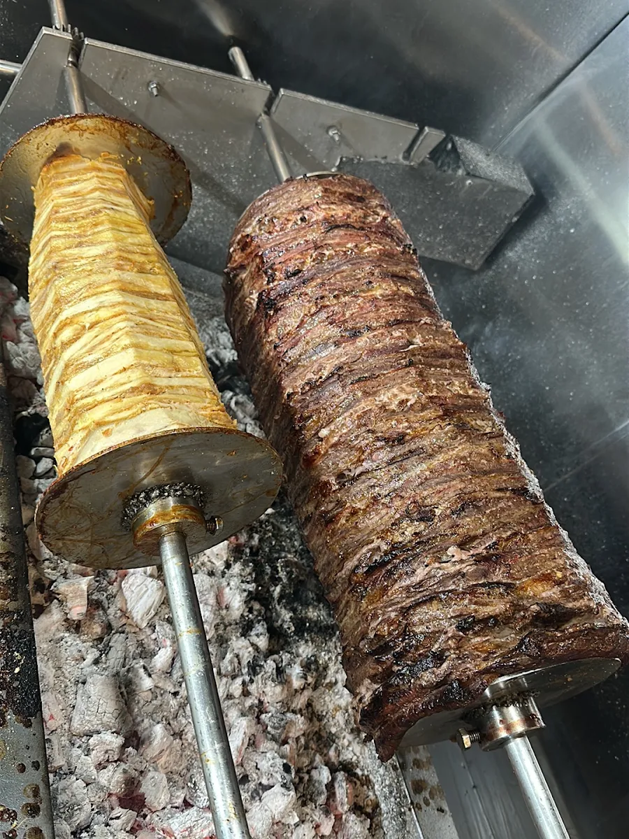 Food & drink, شاورما حطب و نار Charc Shawarma
