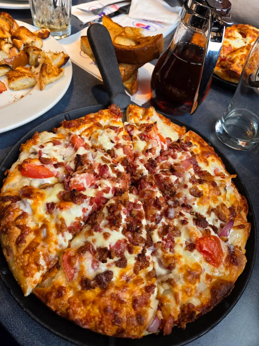 Food & drink, Trifon's Pizza & Spaghetti House