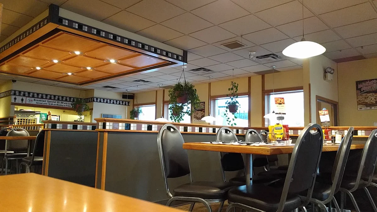 Vibe, Trifon's Pizza & Spaghetti House