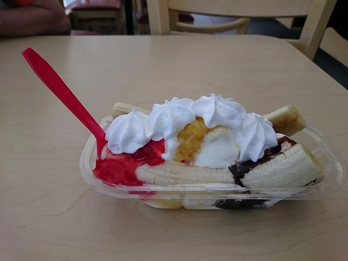 Food & drink, Dairy Queen Grill & Chill