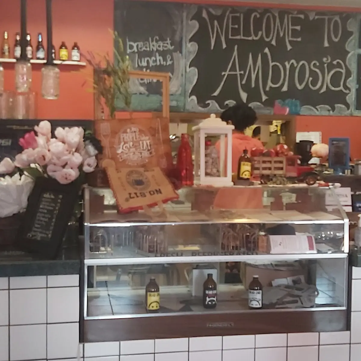 Vibe, Ambrosia Family Restaurant