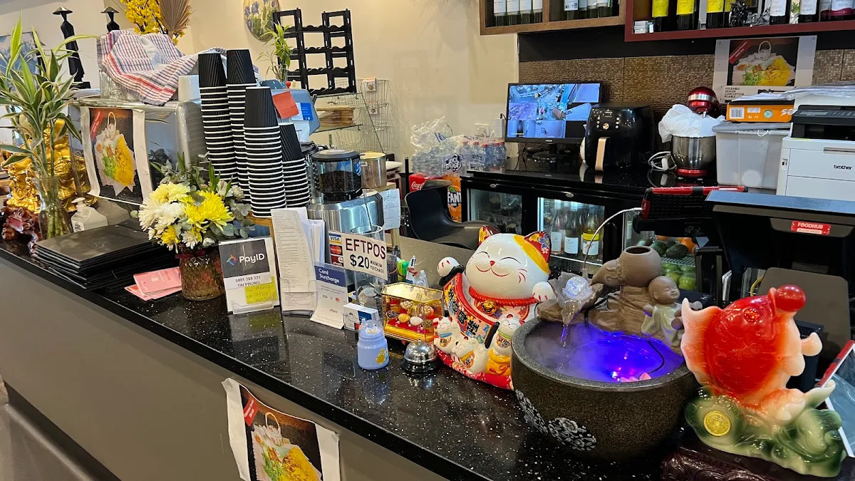 Vibe, Blue Lotus Restaurant & Cafe Vietnamese Cuisine
