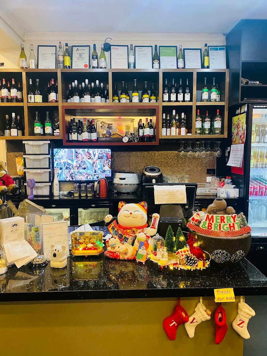 Vibe, Blue Lotus Restaurant & Cafe Vietnamese Cuisine
