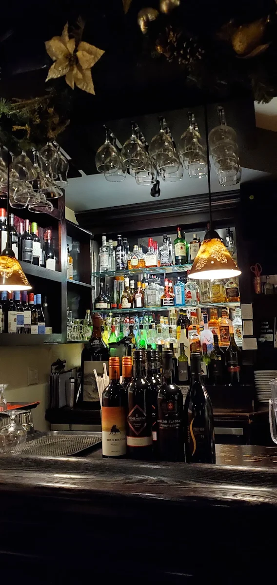 Vibe, Valens Restaurant Inc