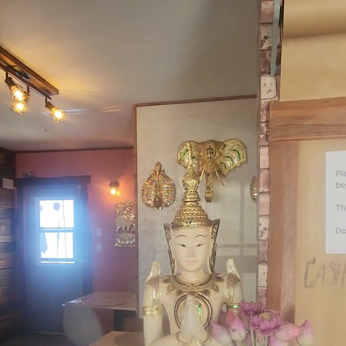 Vibe, Dolci Thai Bistro