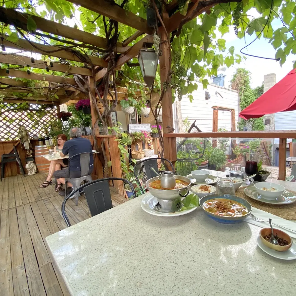 Vibe, Dolci Thai Bistro