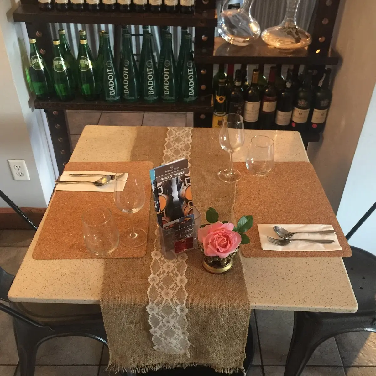 Vibe, Dolci Thai Bistro