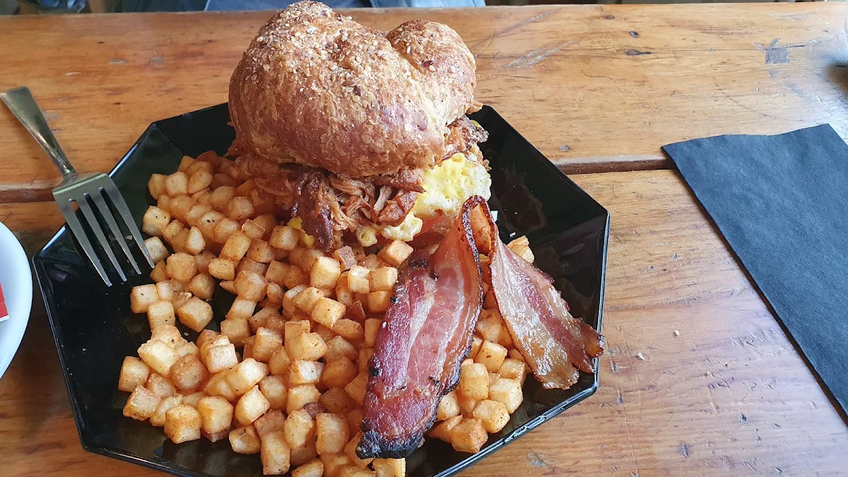 Food & drink, Boshkung Smokehouse