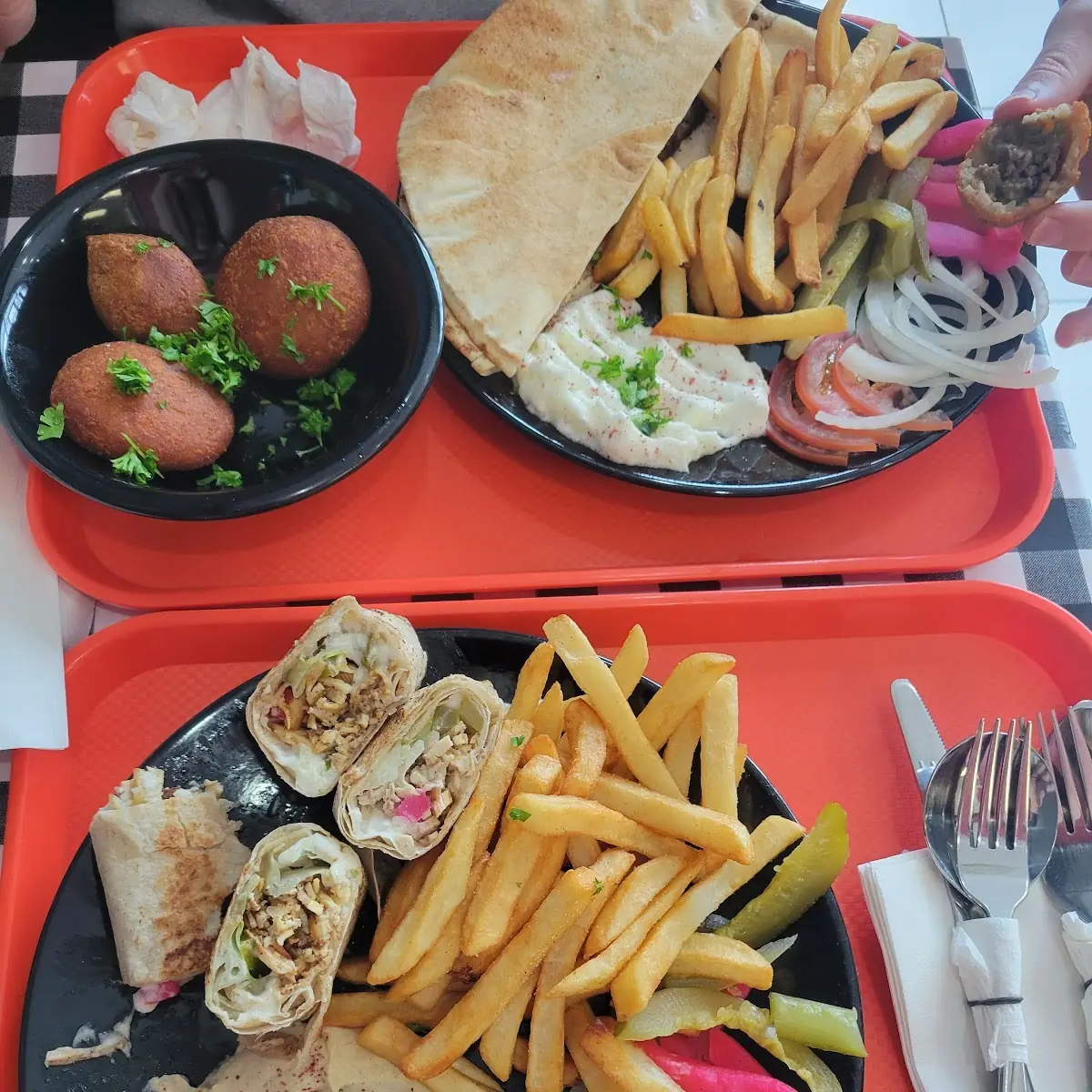Food & drink, Bayt Ahalna Restaurant - مطعم بيت أهلنا