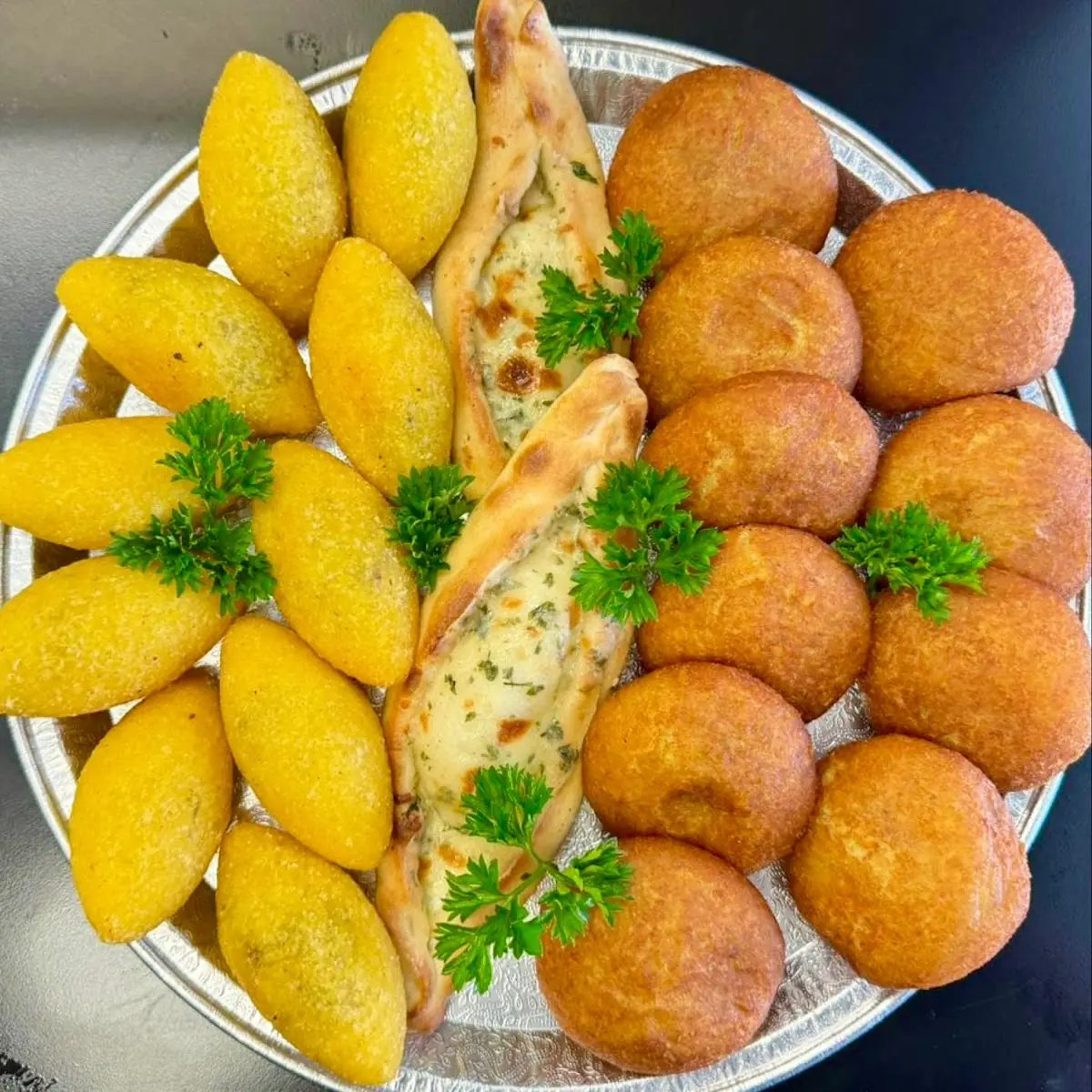 Food & drink, Bayt Ahalna Restaurant - مطعم بيت أهلنا