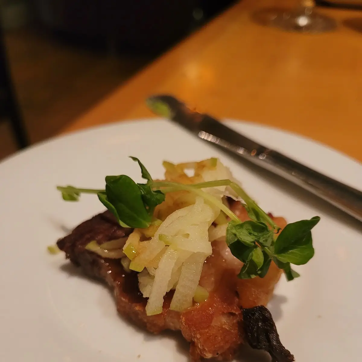 Food & drink, Zees Wine Bar & Grill