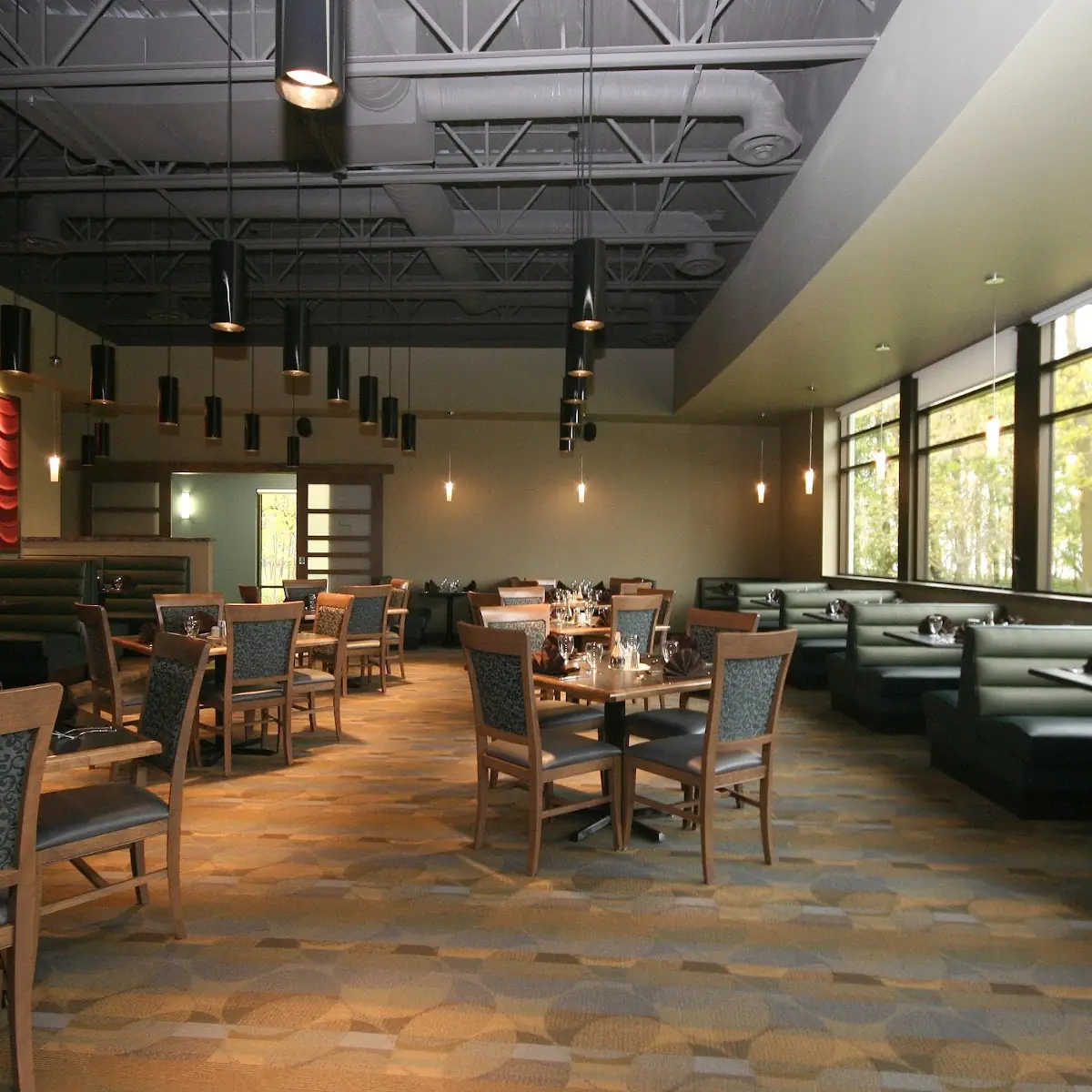 Vibe, Fire & Water Bistro at Buffalo Point