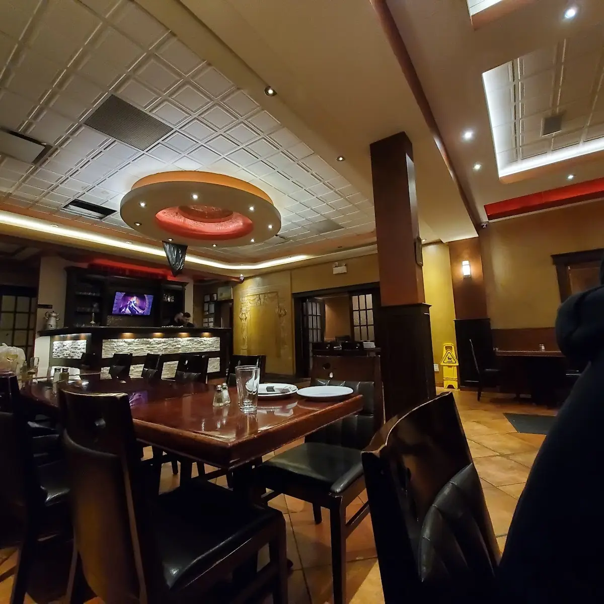 Vibe, Mi Casita Restaurant & Bar