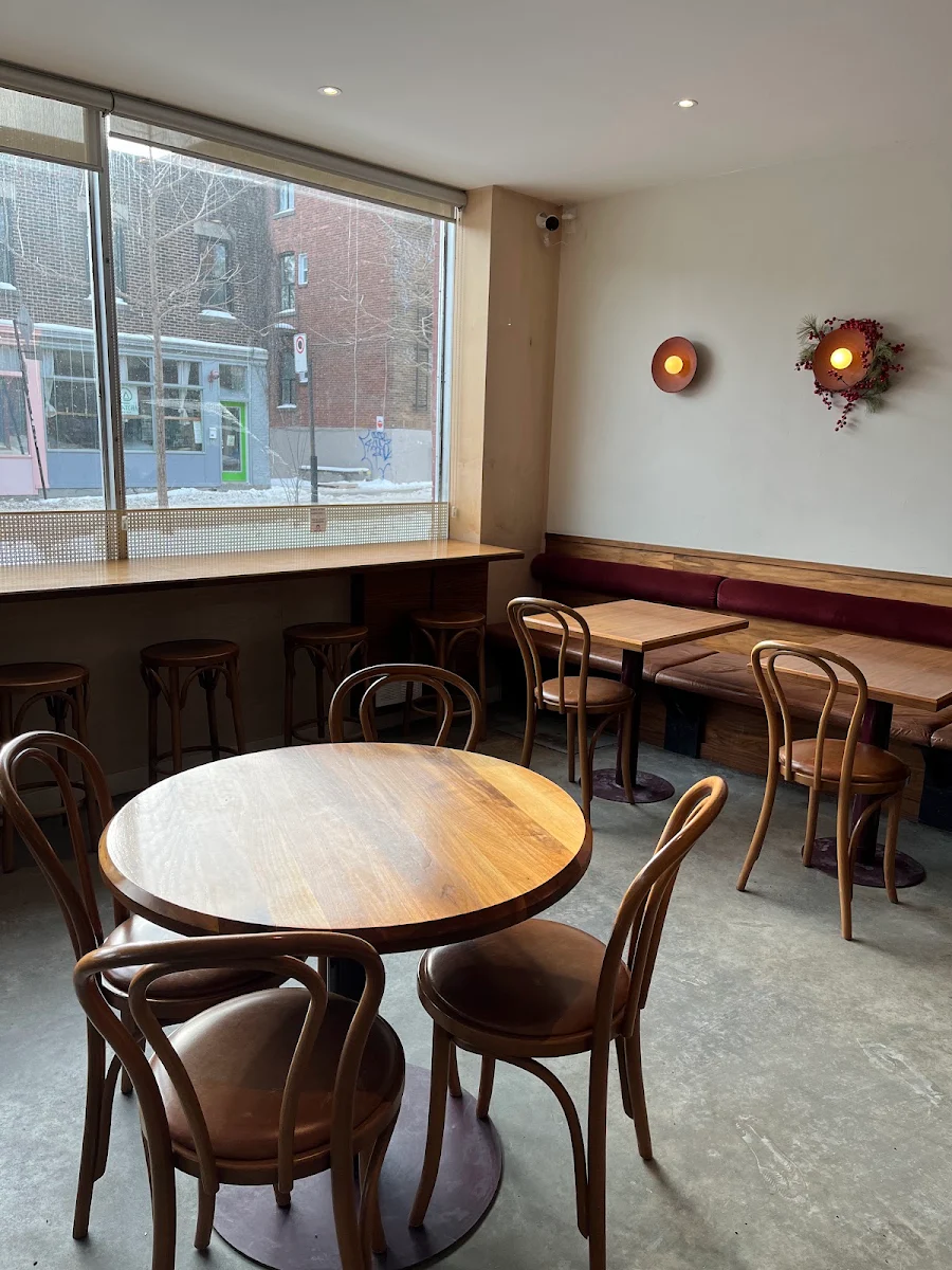 Vibe, Café chez Téta