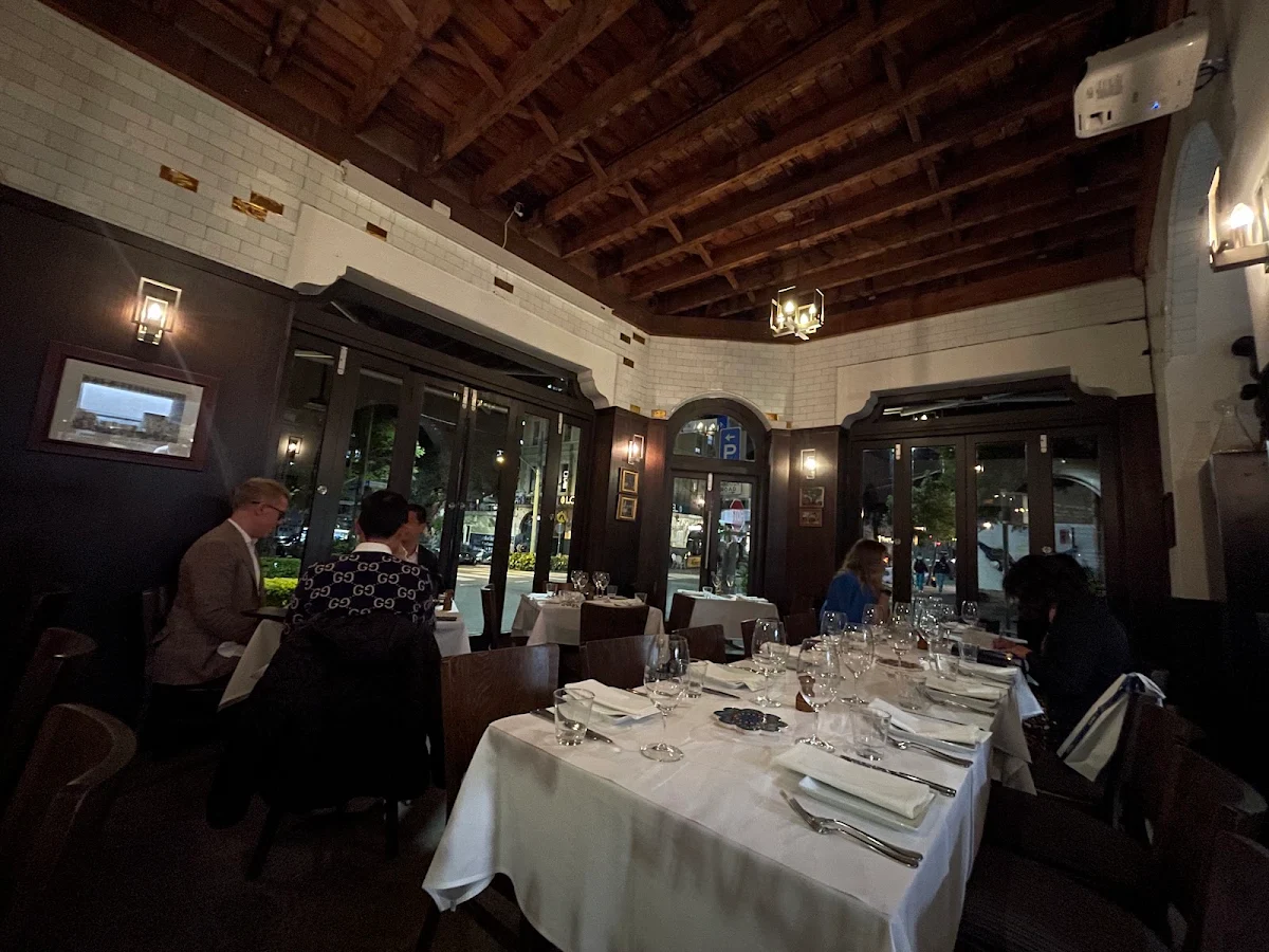 Vibe, Verde Restaurant