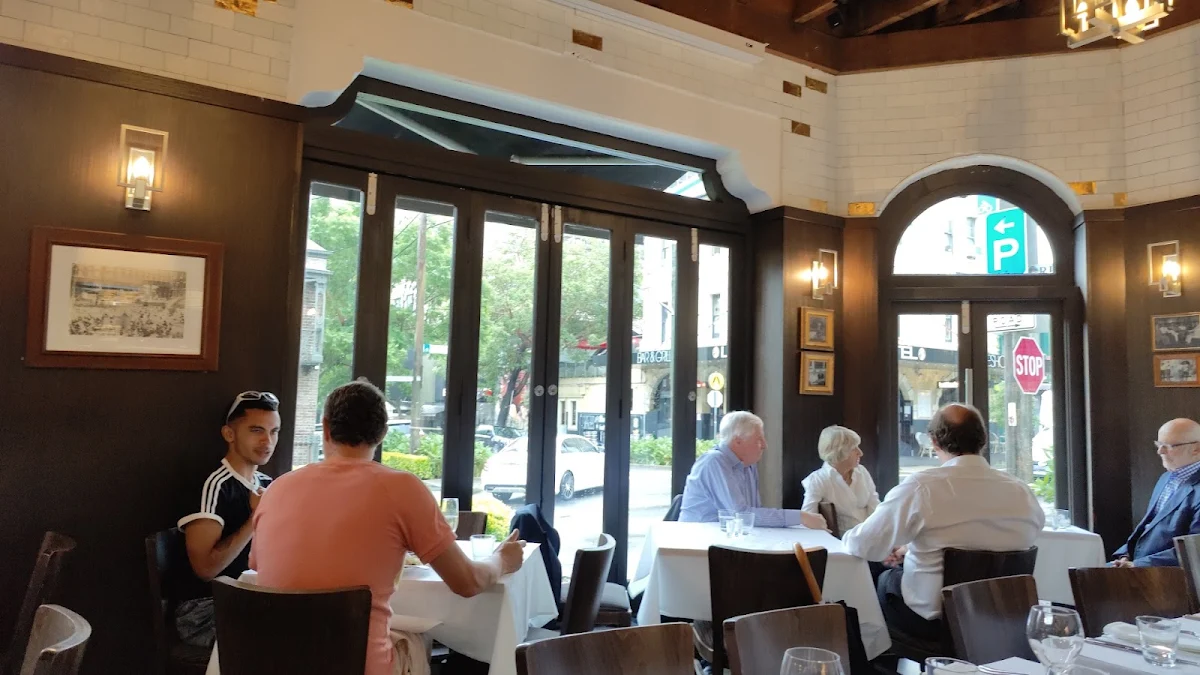 Vibe, Verde Restaurant