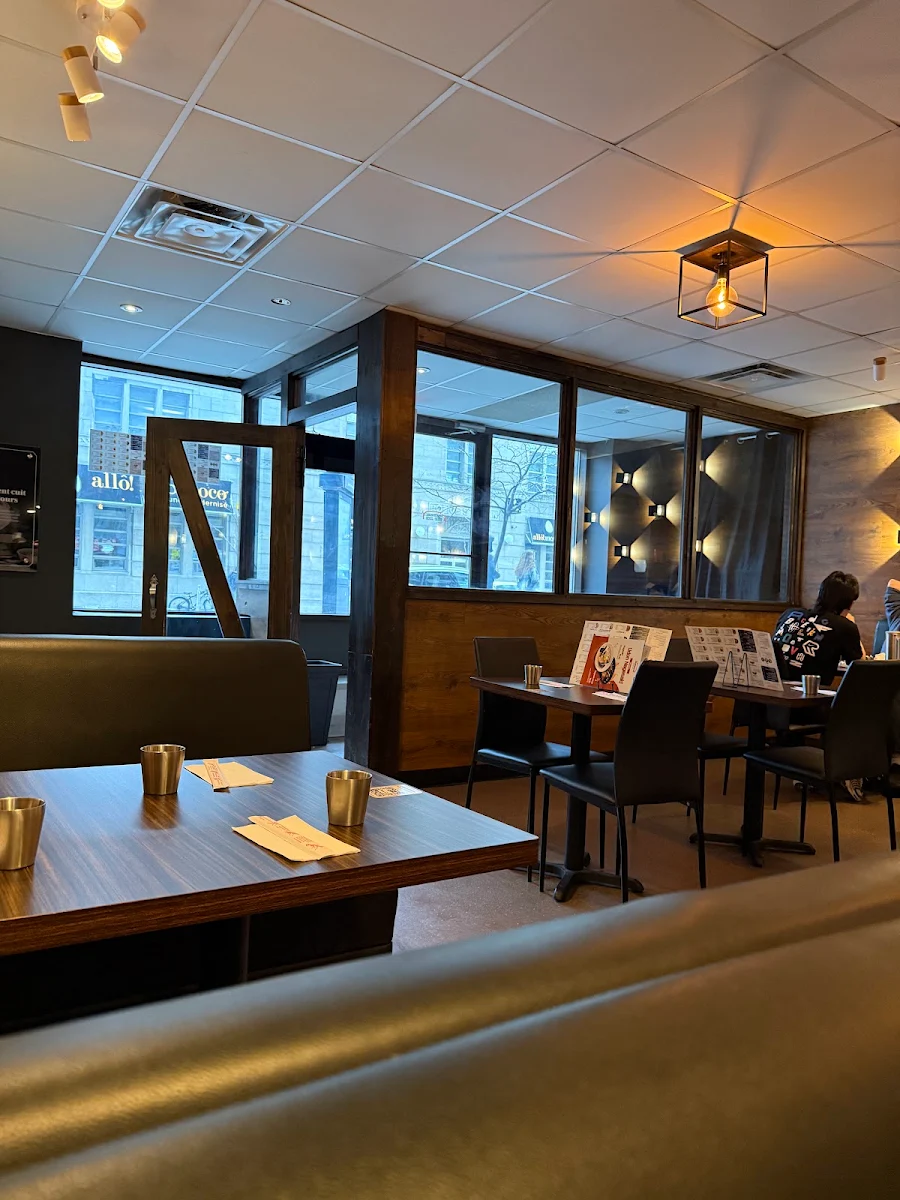 Vibe, Katsuya Montréal