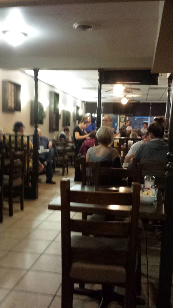 Vibe, Phil's Family Restaurant