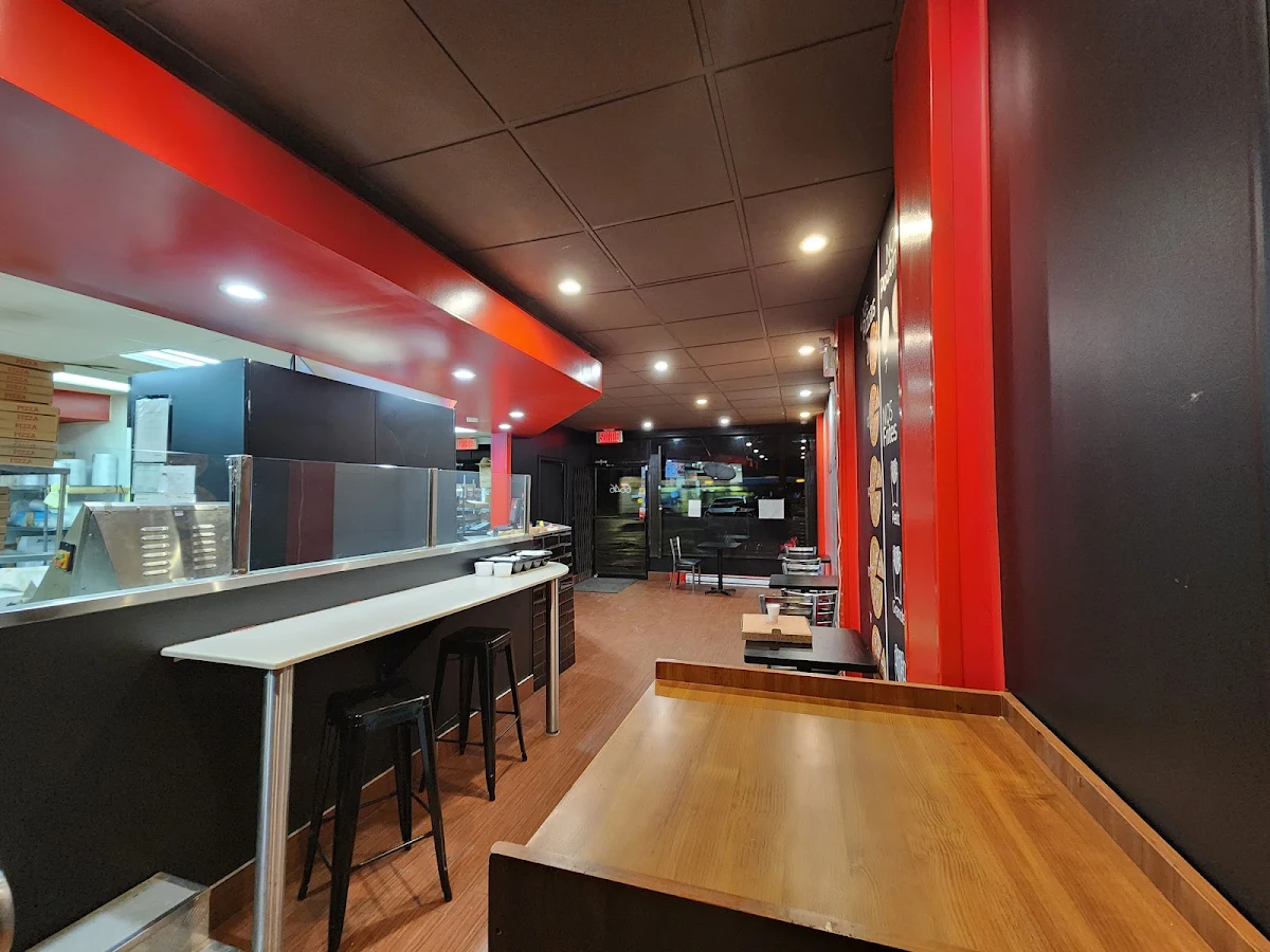Vibe, Pizza 4 Frères Beaubien