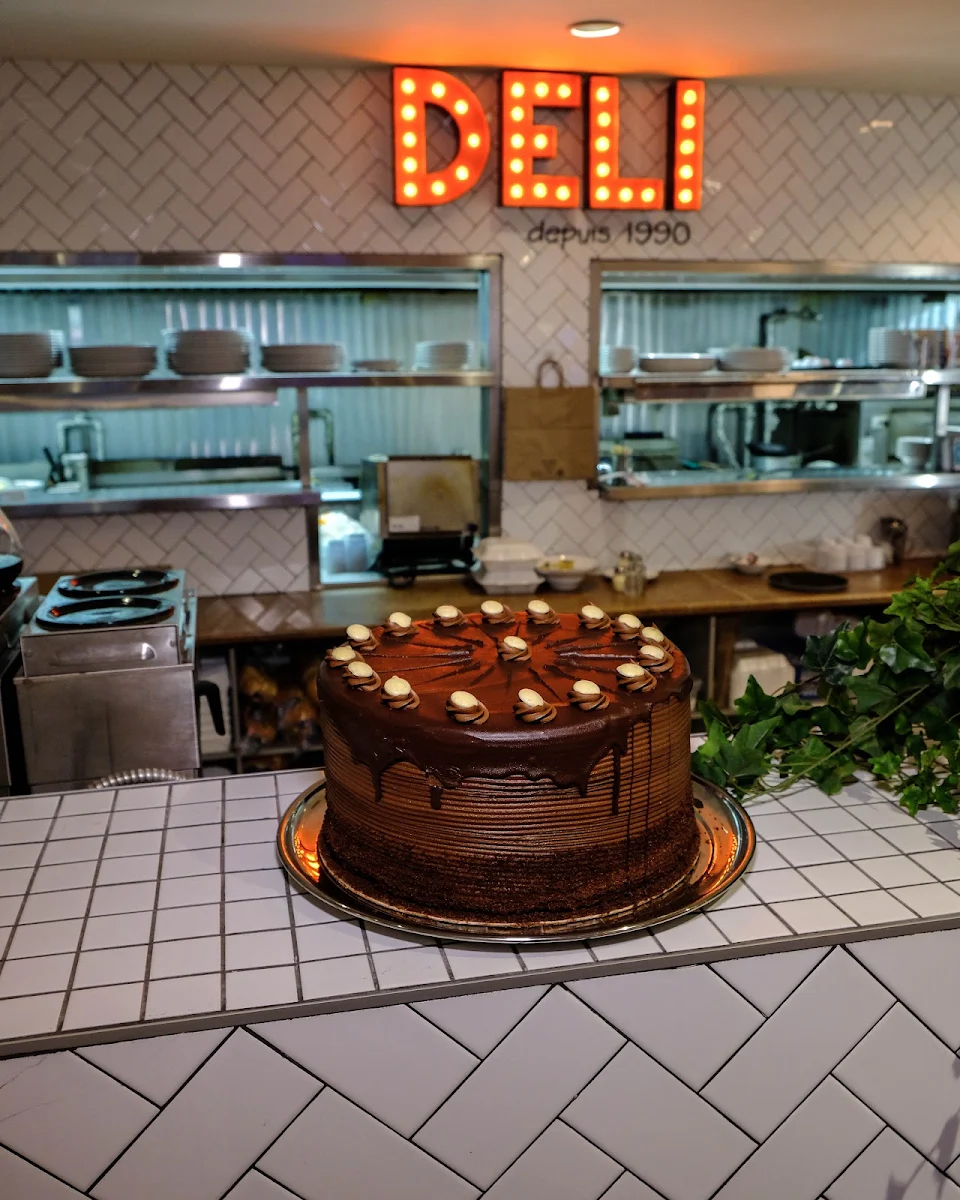 Vibe, Restaurant NICKELS (Saint-Jérôme)