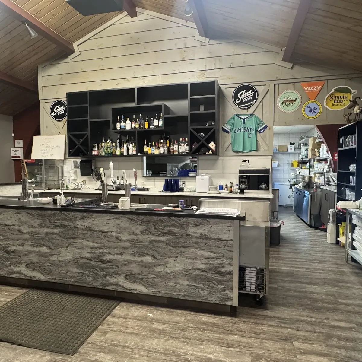 Vibe, Padre's Grill House