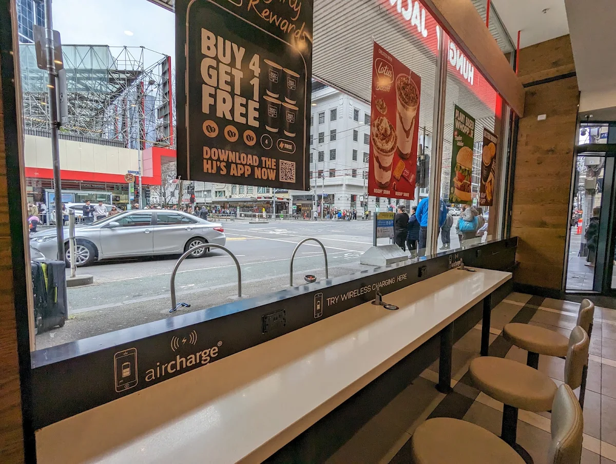 Vibe, Hungry Jack's Burgers La Trobe