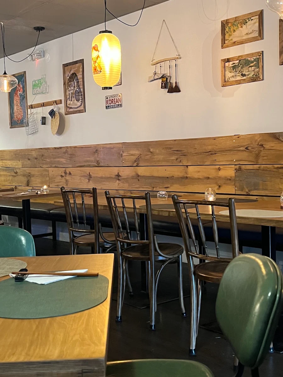 Vibe, TORA Sushi Paris (호랑이식당)