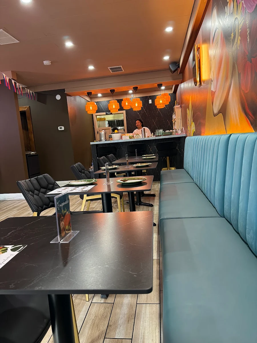 Vibe, Basi Restaurant