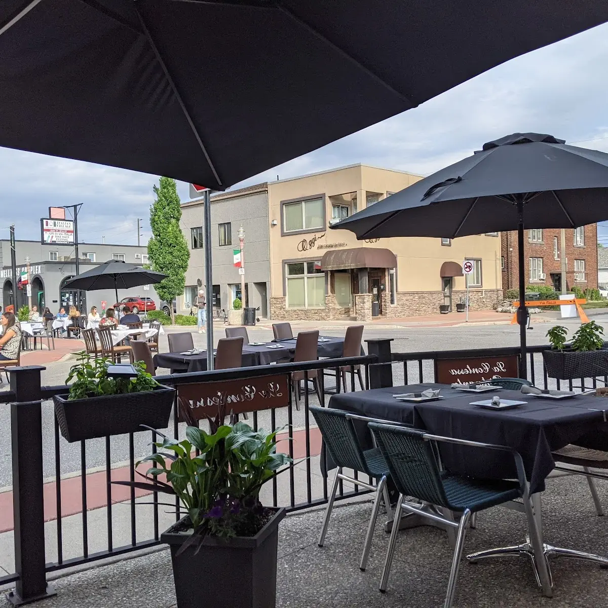 Vibe, La Contessa Ristorante