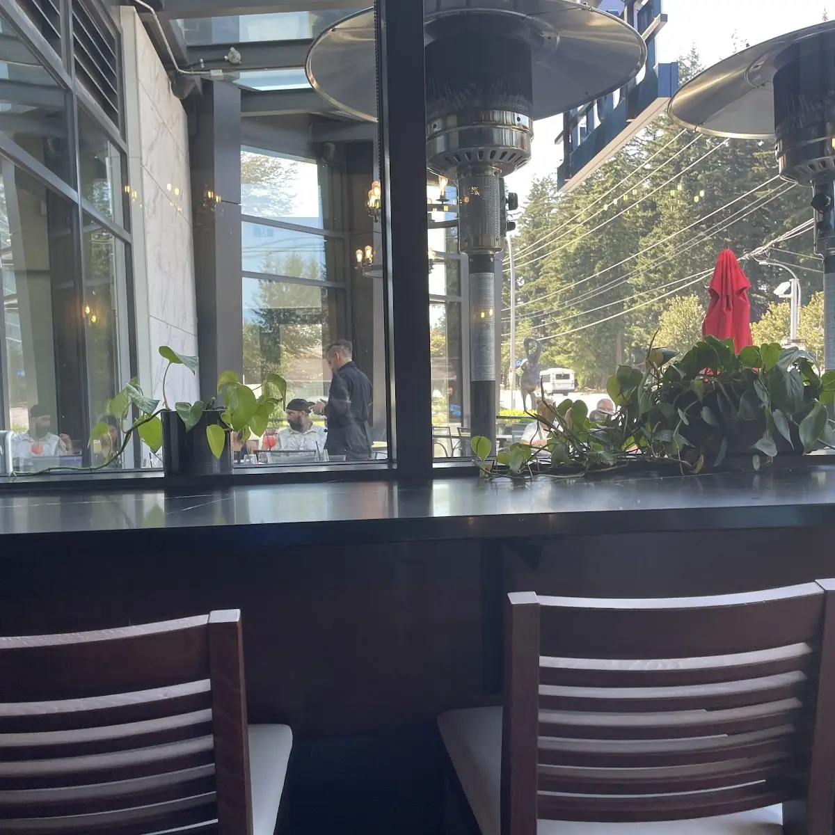 Vibe, The Table Bistro