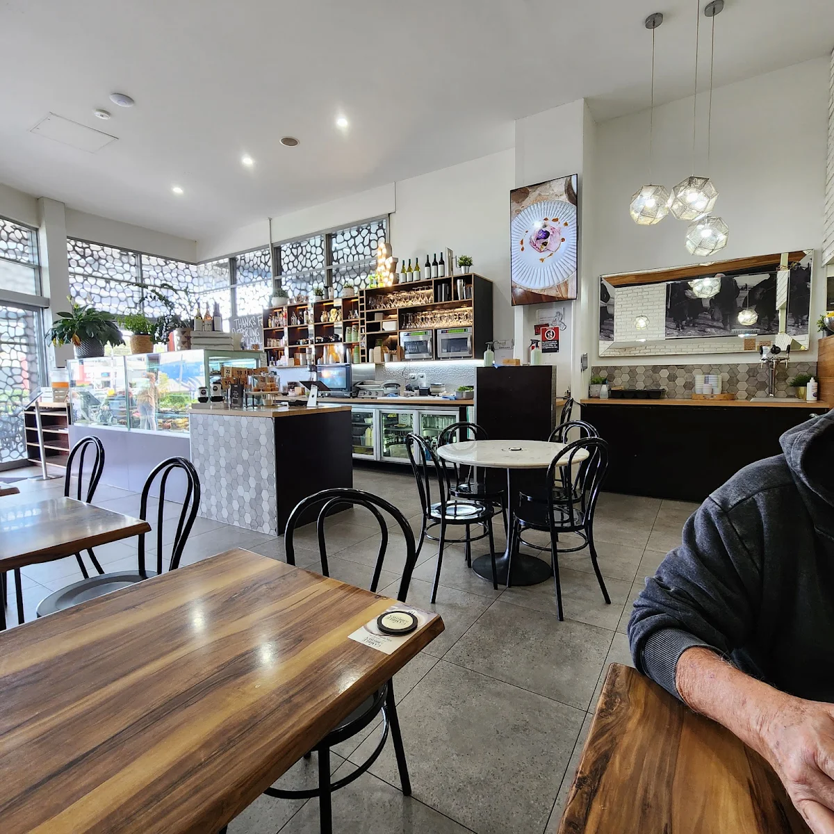 Vibe, Gamble & Brown Cafe