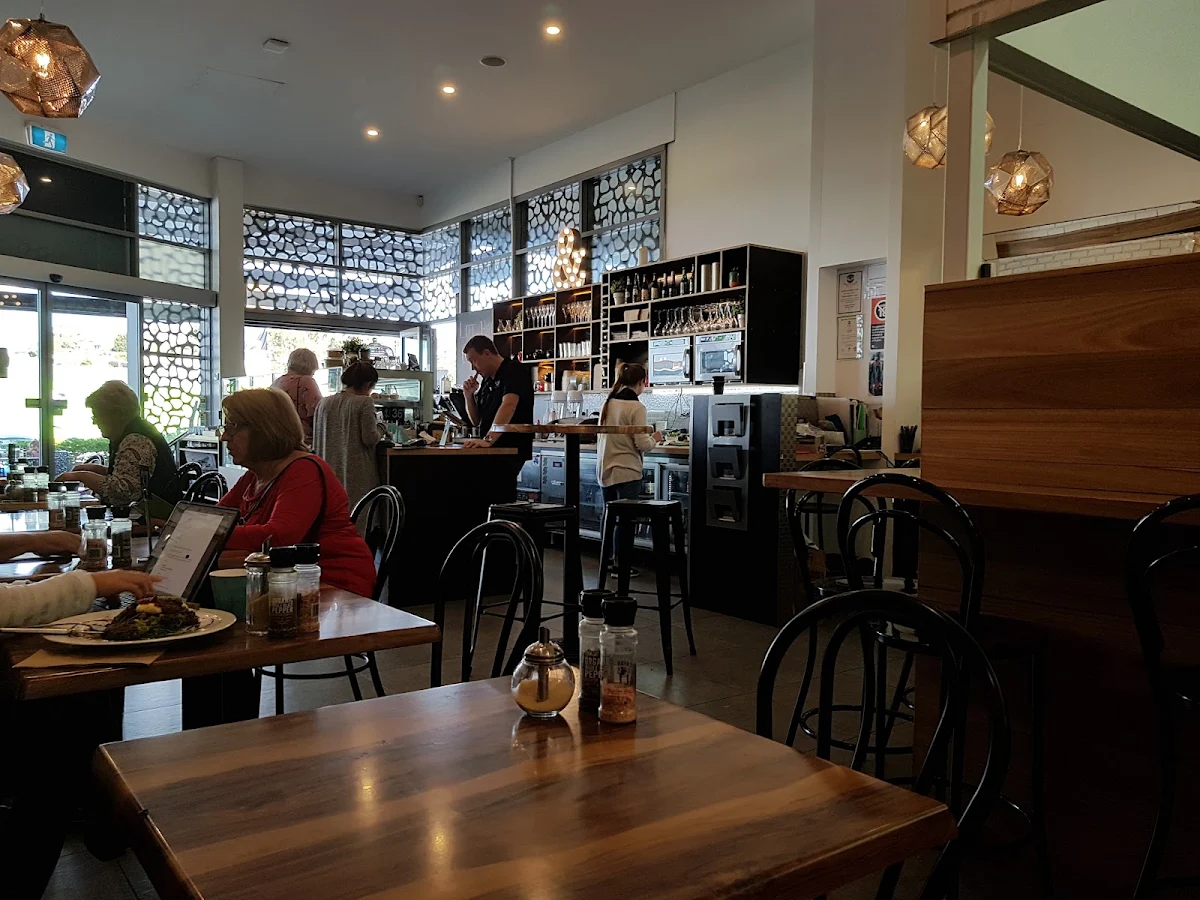 Vibe, Gamble & Brown Cafe