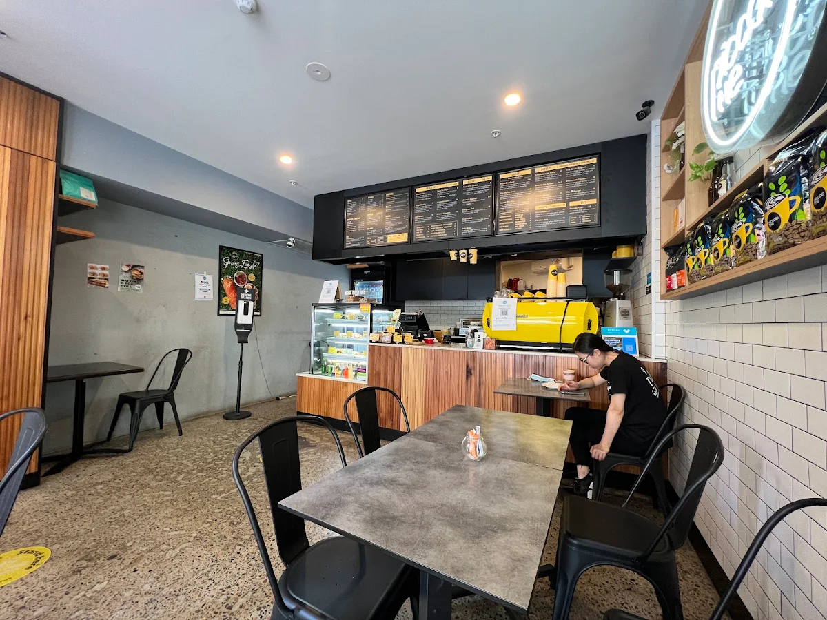 Vibe, Piccolo Me, 80 Elizabeth St
