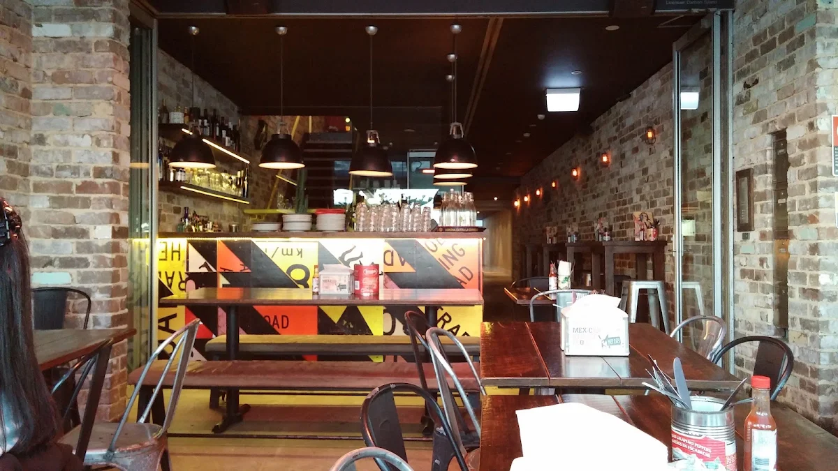 Vibe, Mex & Co Manly