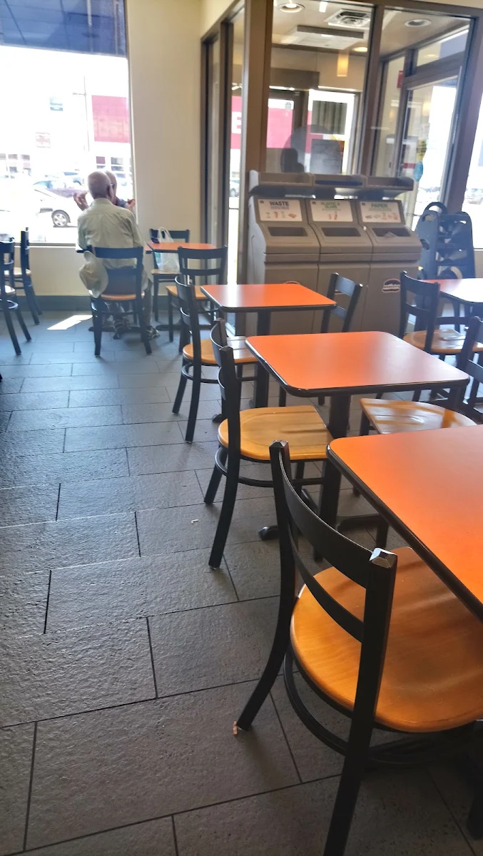Vibe, Harvey's
