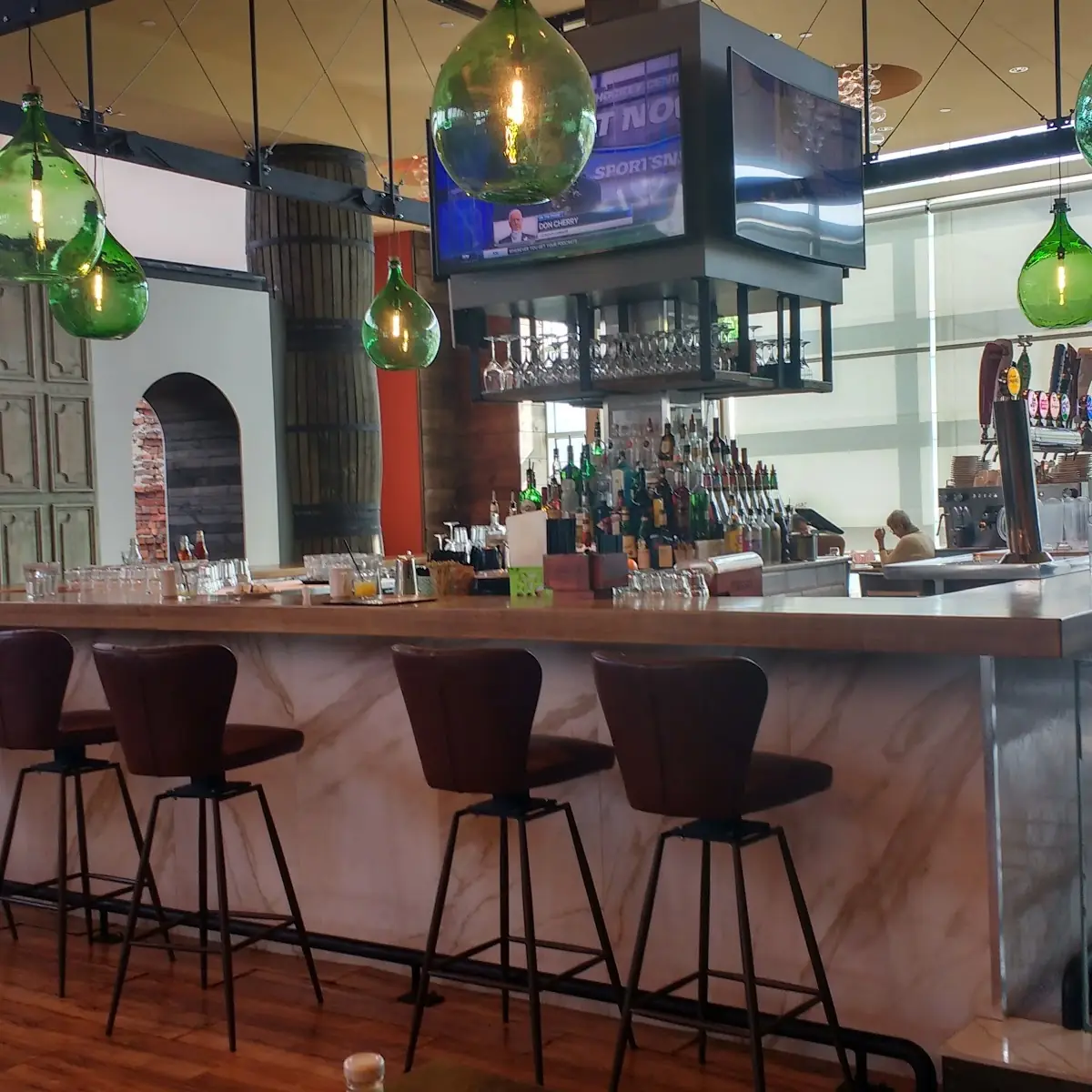 Vibe, Spago Caesars Windsor