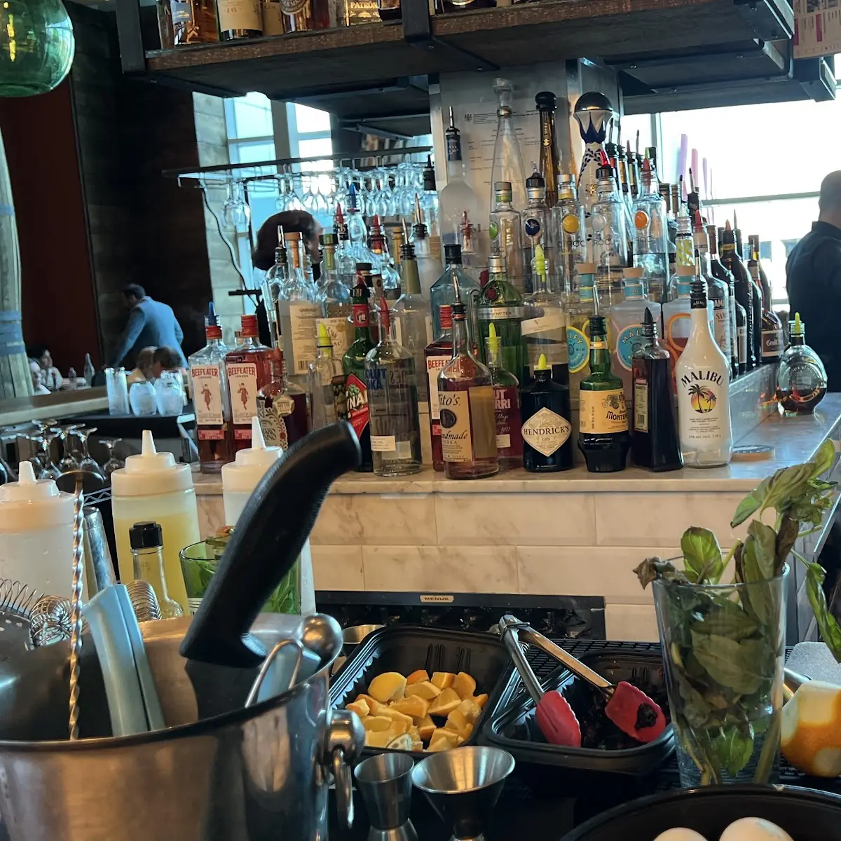 Vibe, Spago Caesars Windsor