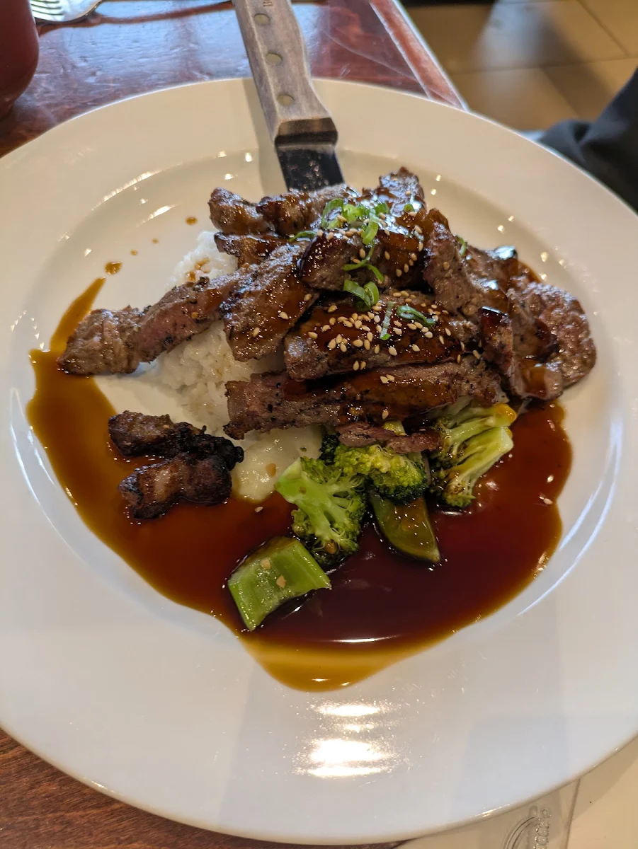 Food & drink, Akima House