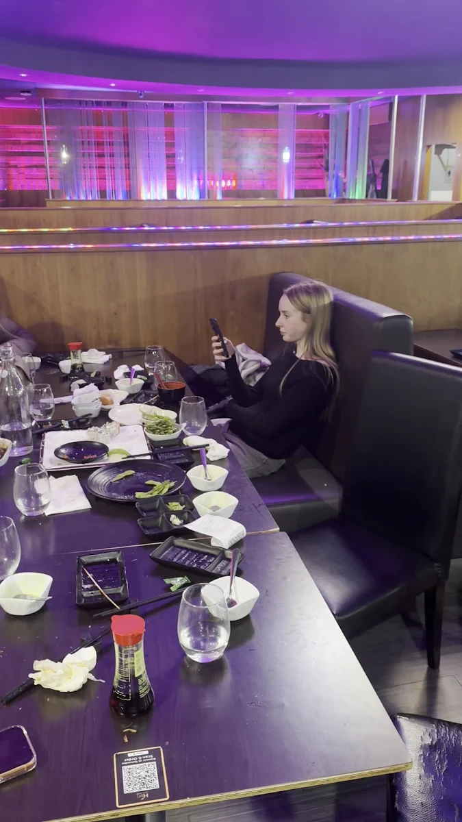 Vibe, Sushi Hin