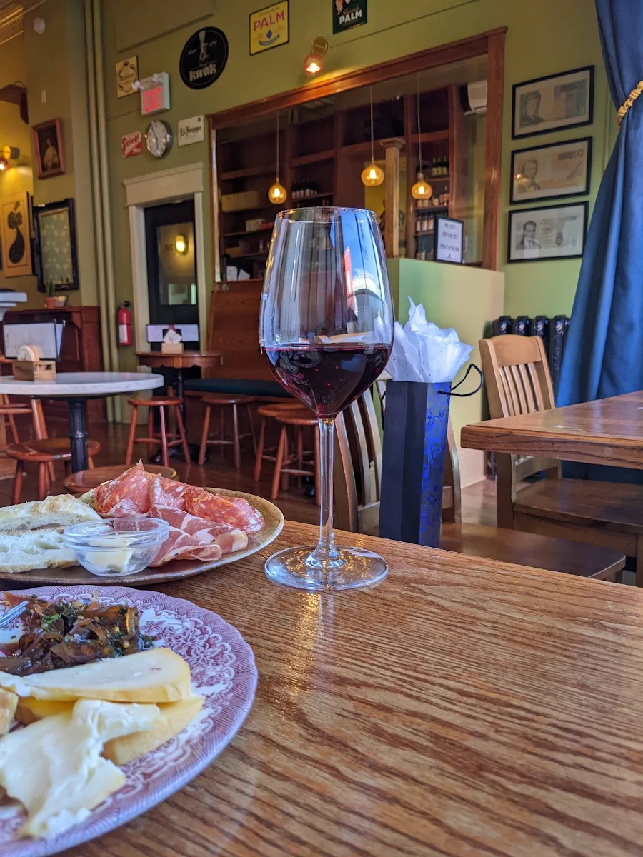Food & drink, Bijoux Bar