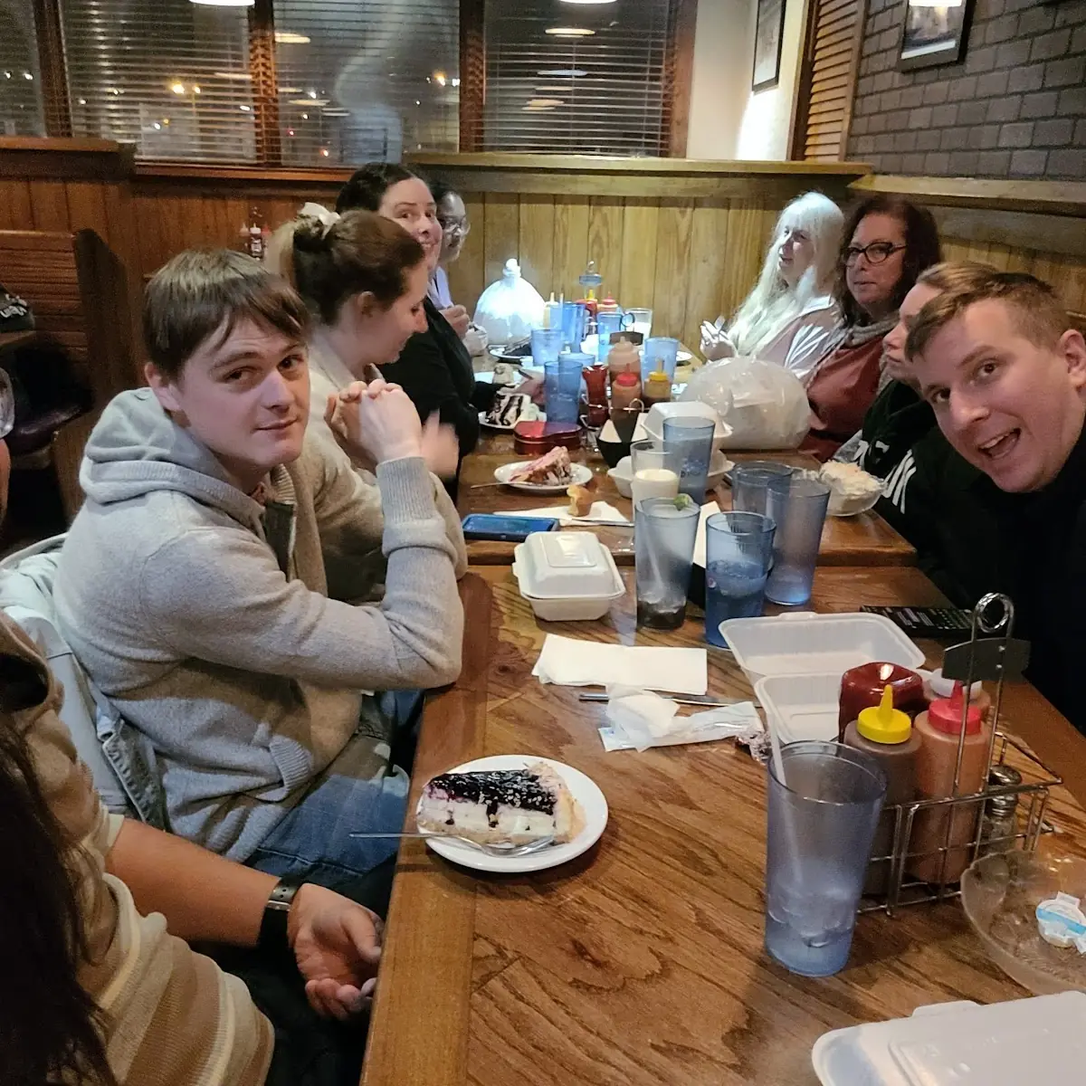 Vibe, Tommy's Bar-B-Q