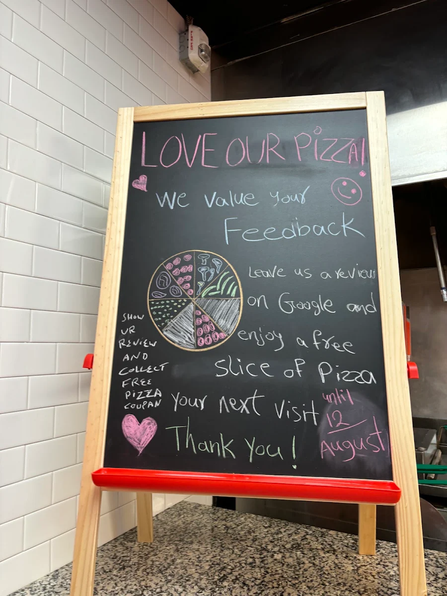 Menu, Pizza Pizza